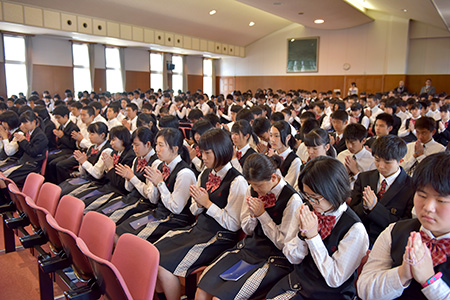 朝の参拝